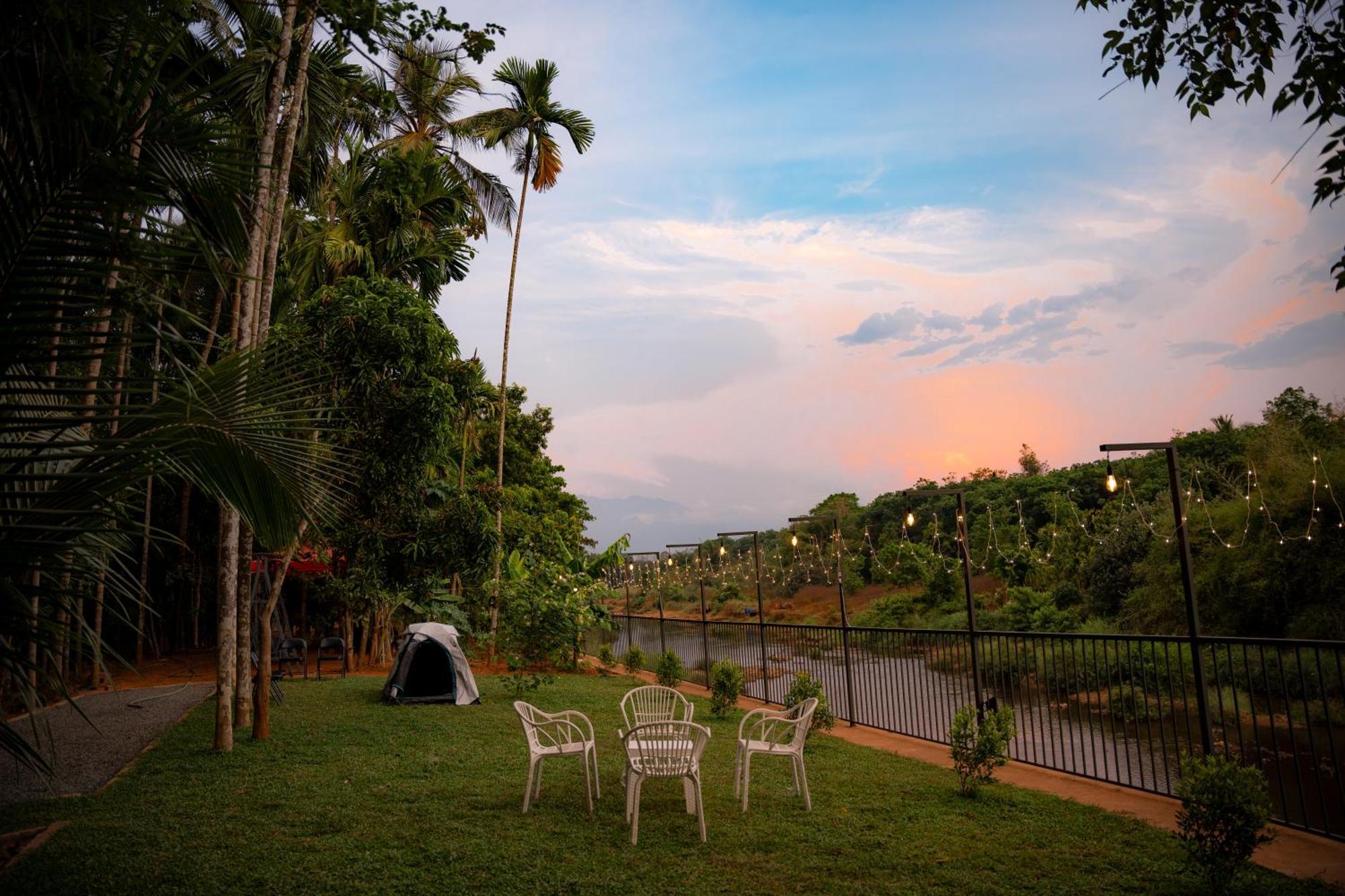 Swasth The Riviera Lovedale Nilambūr Exterior foto